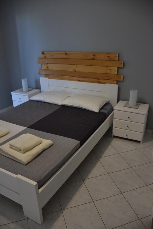 Studio Kostas Hotel Asprogerakata Екстериор снимка