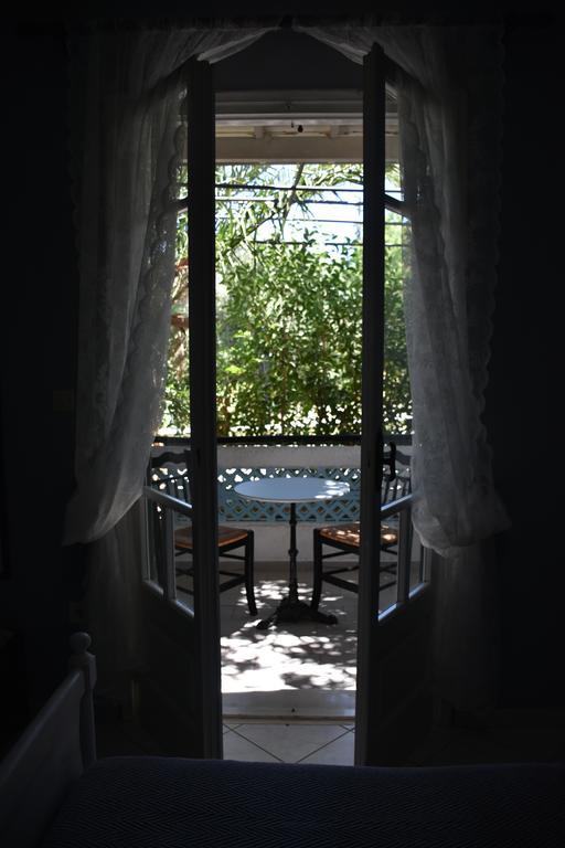 Studio Kostas Hotel Asprogerakata Екстериор снимка