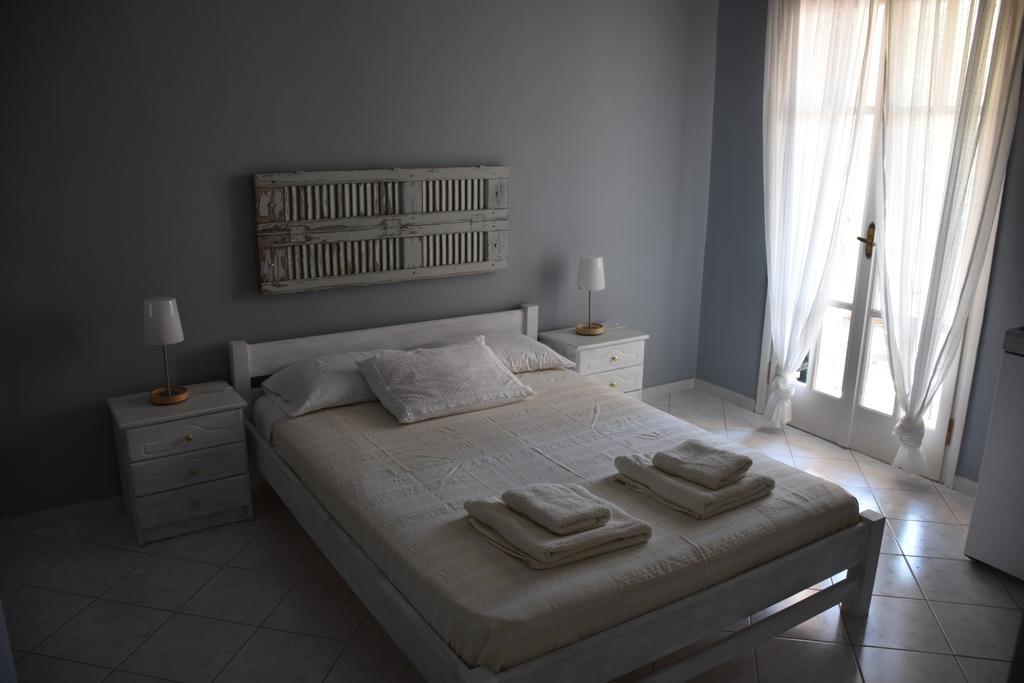 Studio Kostas Hotel Asprogerakata Екстериор снимка